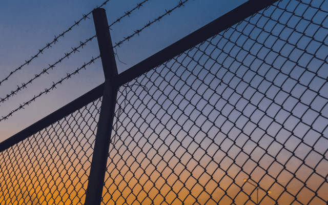 Fence example 4